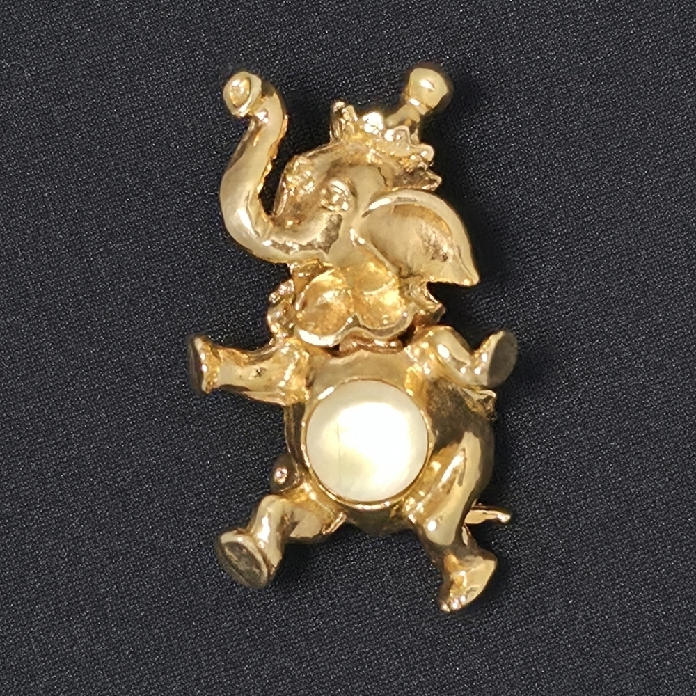 Vintage Fafard 18k Gold Plated Dancing Circus Elephant Brooch - Mint Condition